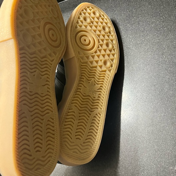 Adidas Sneaker 11 1/2 Black Suede - Picture 4 of 7